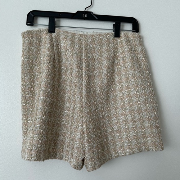 Express shorts size 8 - Picture 3 of 4